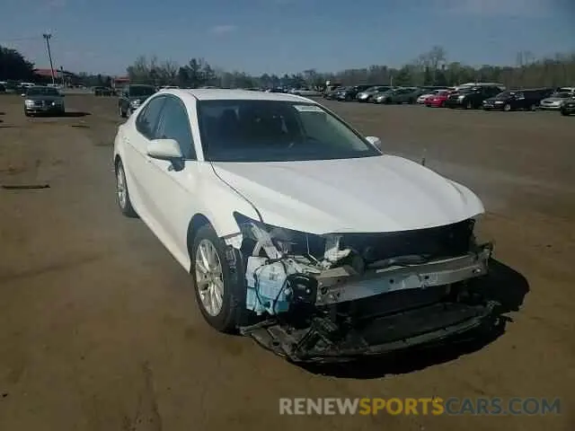 14 Photograph of a damaged car 4T1B11HK3KU684728 TOYOTA CAMRY 2019