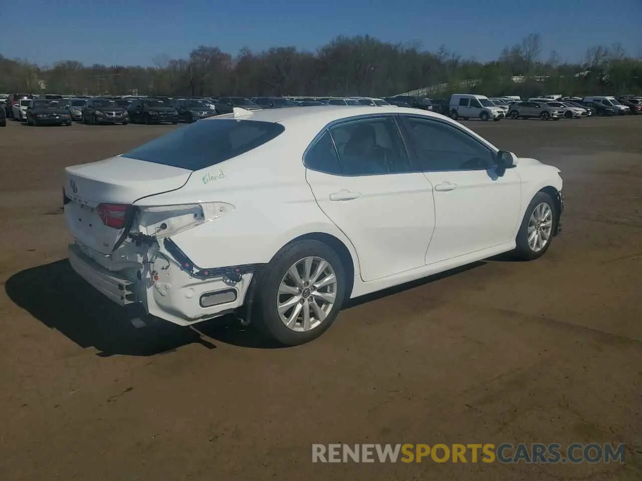 3 Photograph of a damaged car 4T1B11HK3KU684728 TOYOTA CAMRY 2019