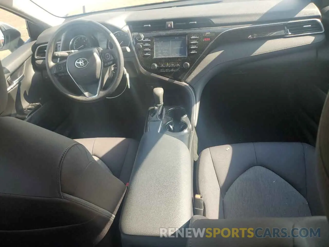 8 Photograph of a damaged car 4T1B11HK3KU684728 TOYOTA CAMRY 2019