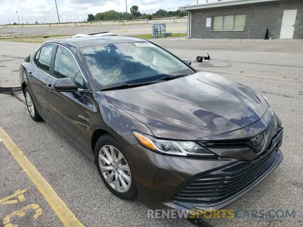 1 Photograph of a damaged car 4T1B11HK3KU688908 TOYOTA CAMRY 2019