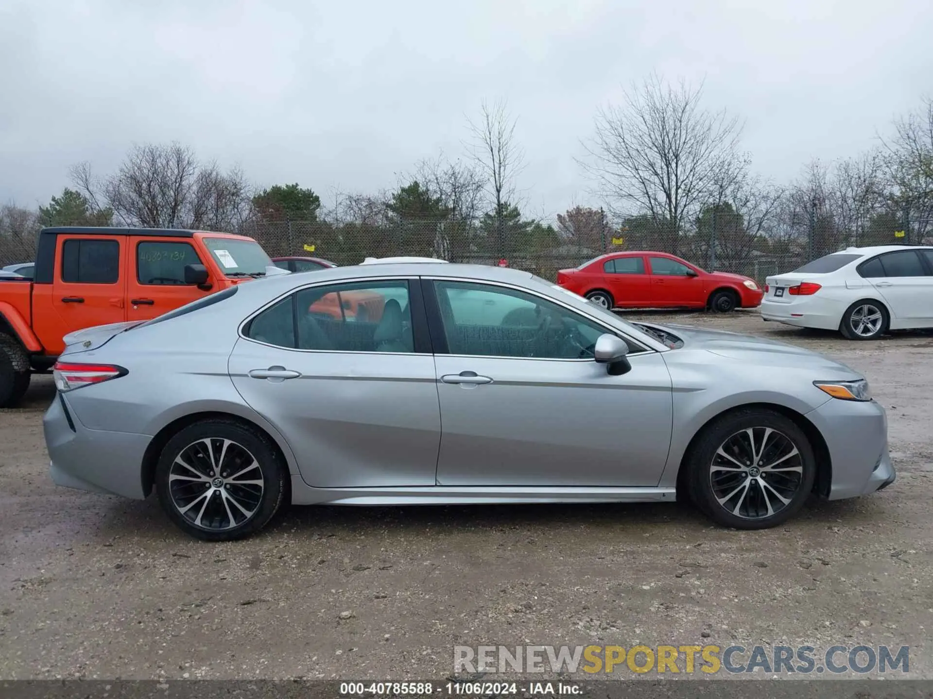 13 Photograph of a damaged car 4T1B11HK3KU690562 TOYOTA CAMRY 2019
