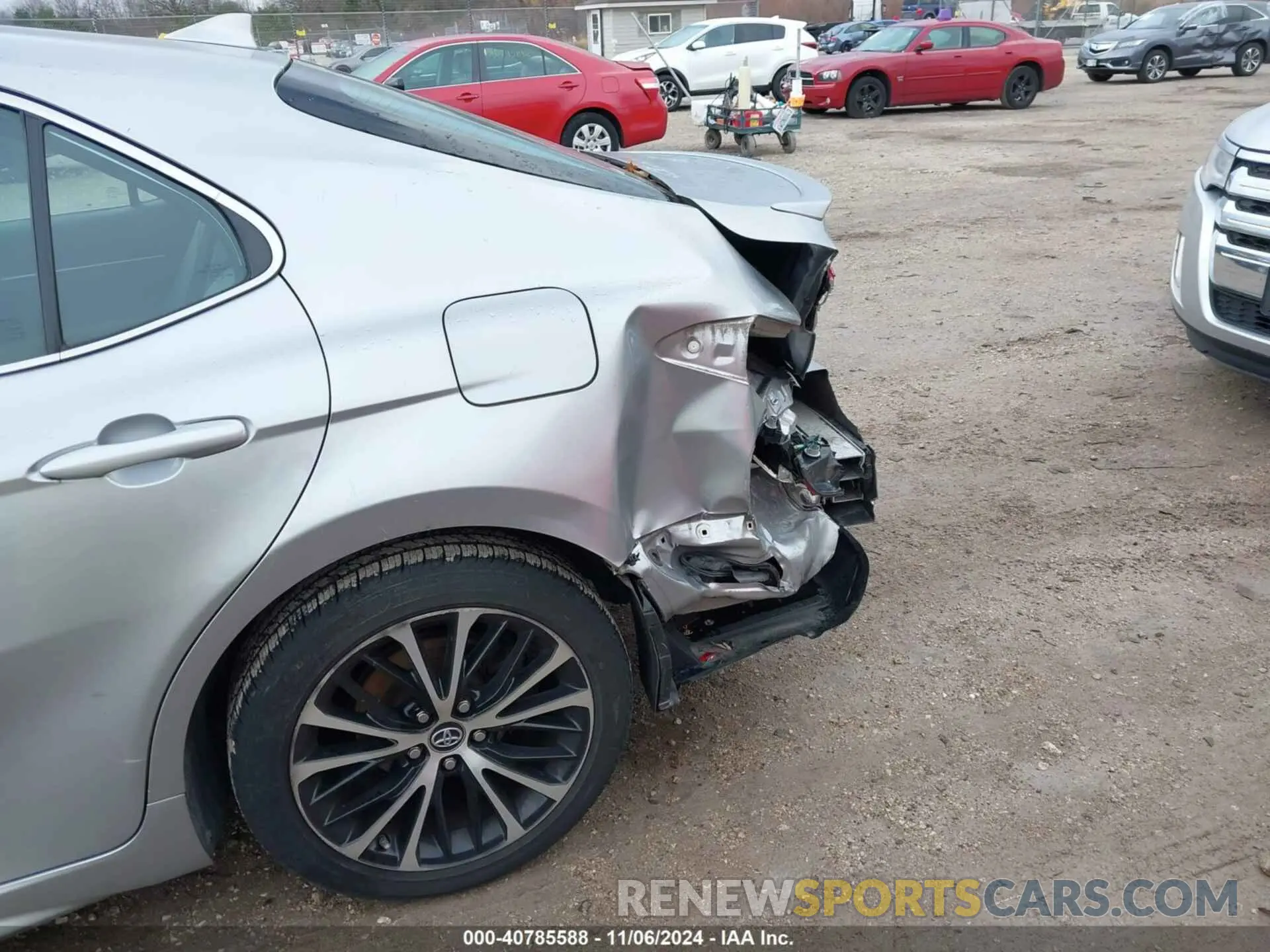 20 Photograph of a damaged car 4T1B11HK3KU690562 TOYOTA CAMRY 2019