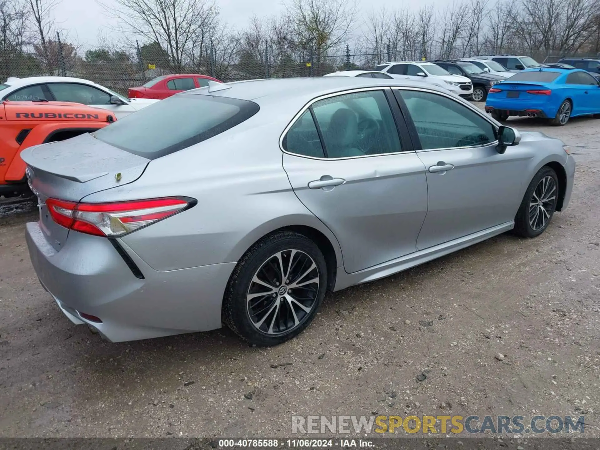 4 Photograph of a damaged car 4T1B11HK3KU690562 TOYOTA CAMRY 2019