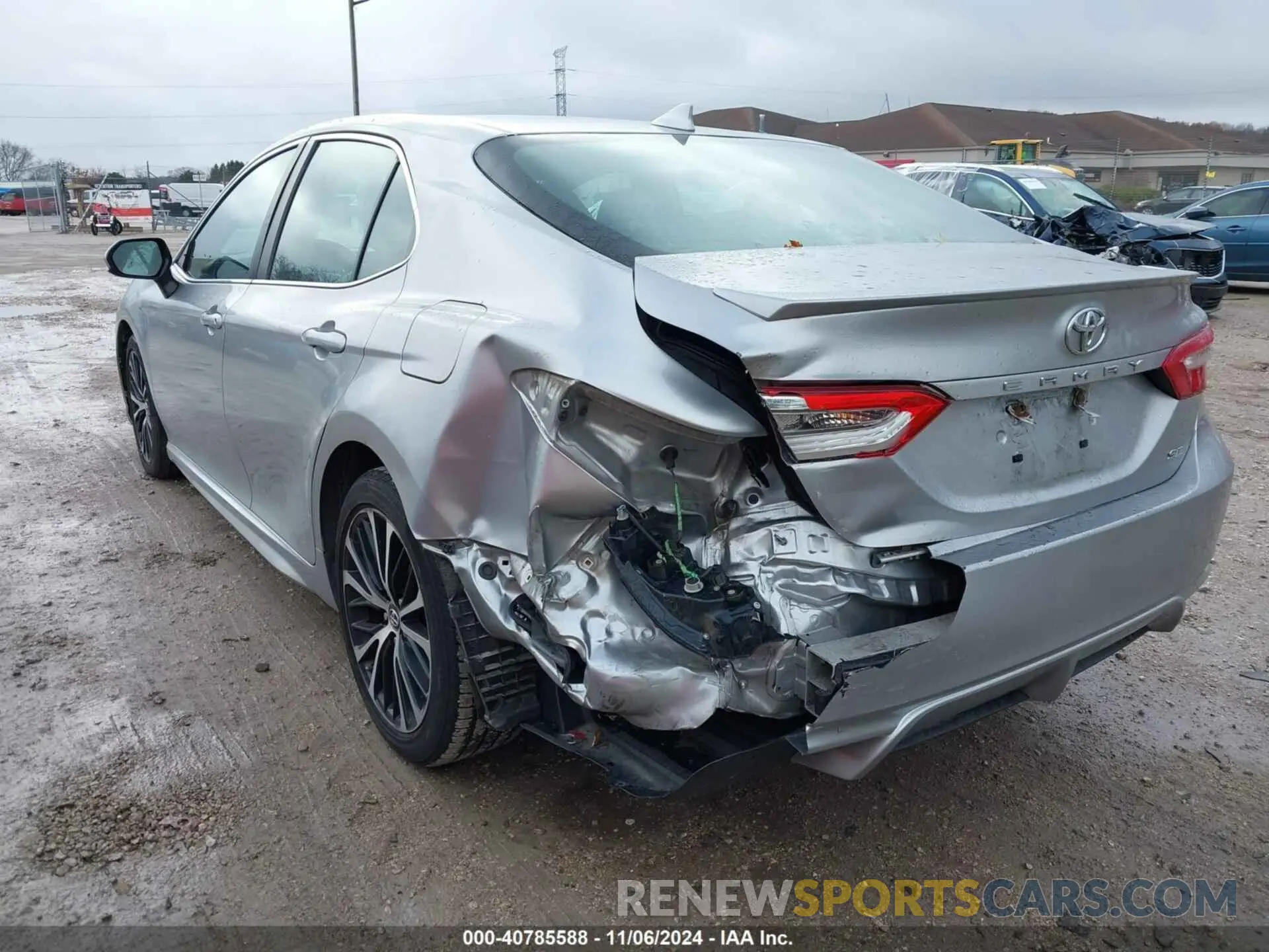 6 Photograph of a damaged car 4T1B11HK3KU690562 TOYOTA CAMRY 2019