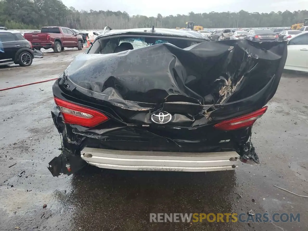 6 Photograph of a damaged car 4T1B11HK3KU693297 TOYOTA CAMRY 2019