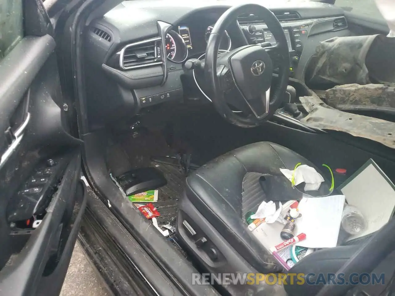 8 Photograph of a damaged car 4T1B11HK3KU693297 TOYOTA CAMRY 2019