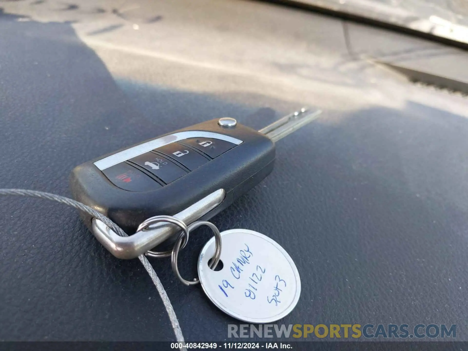 11 Photograph of a damaged car 4T1B11HK3KU697611 TOYOTA CAMRY 2019