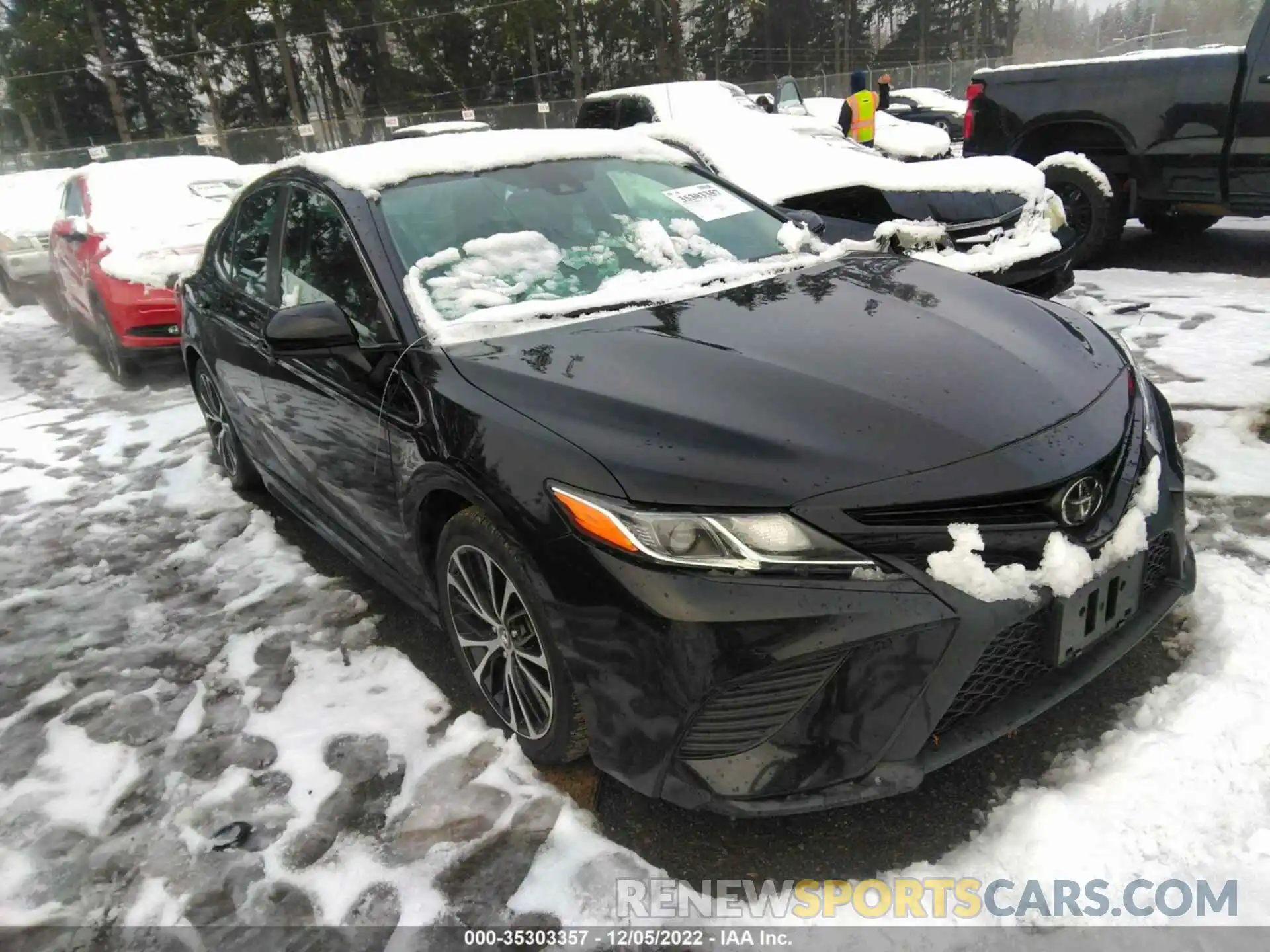 1 Photograph of a damaged car 4T1B11HK3KU697740 TOYOTA CAMRY 2019