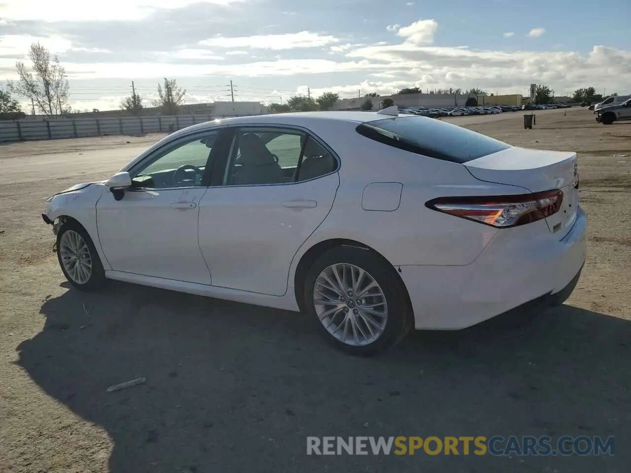 2 Photograph of a damaged car 4T1B11HK3KU701592 TOYOTA CAMRY 2019