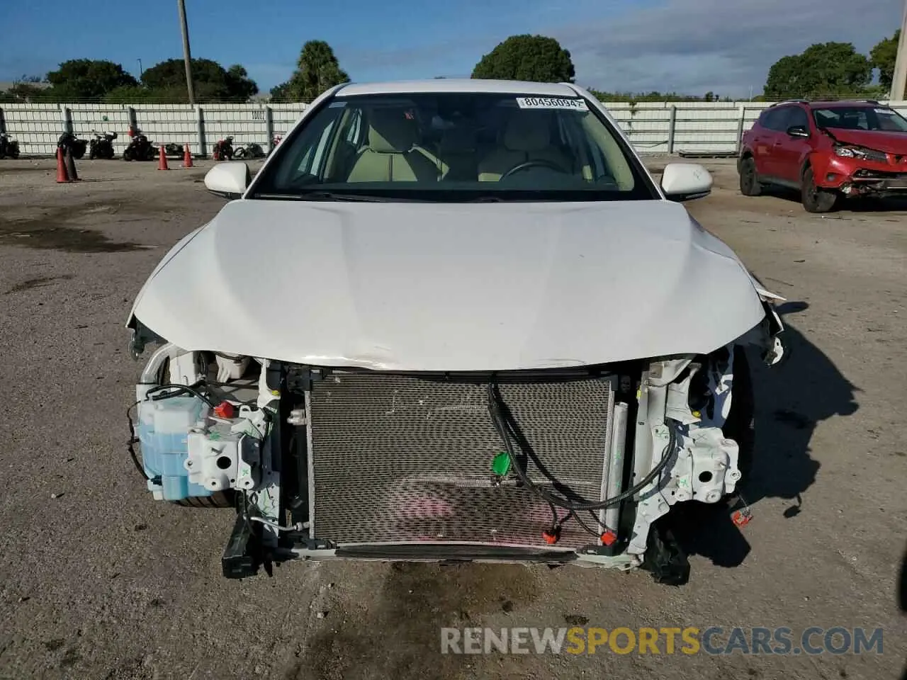 5 Photograph of a damaged car 4T1B11HK3KU701592 TOYOTA CAMRY 2019