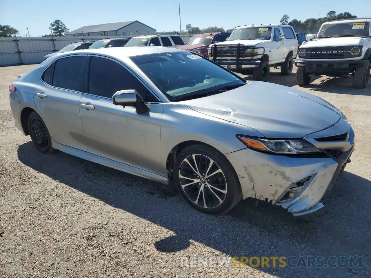 4 Photograph of a damaged car 4T1B11HK3KU702211 TOYOTA CAMRY 2019