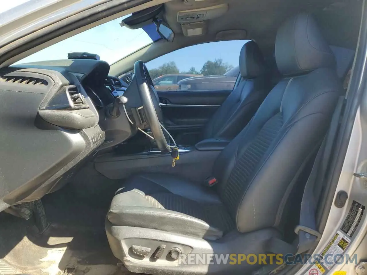 7 Photograph of a damaged car 4T1B11HK3KU702211 TOYOTA CAMRY 2019