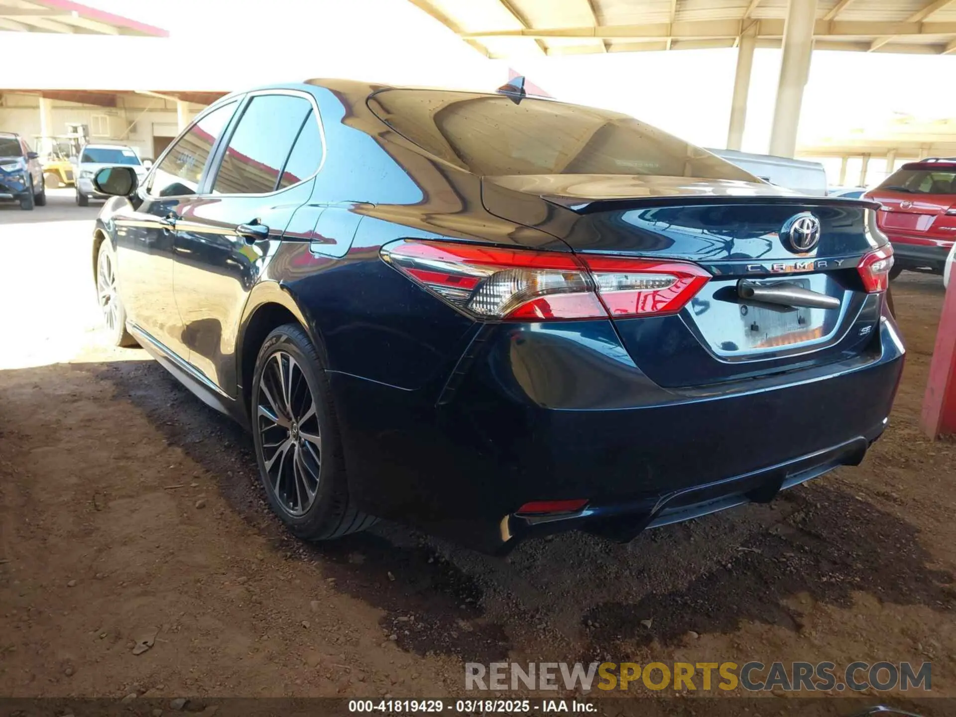 3 Photograph of a damaged car 4T1B11HK3KU705643 TOYOTA CAMRY 2019