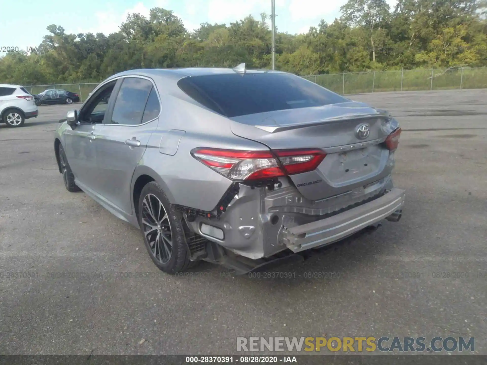 3 Photograph of a damaged car 4T1B11HK3KU706257 TOYOTA CAMRY 2019