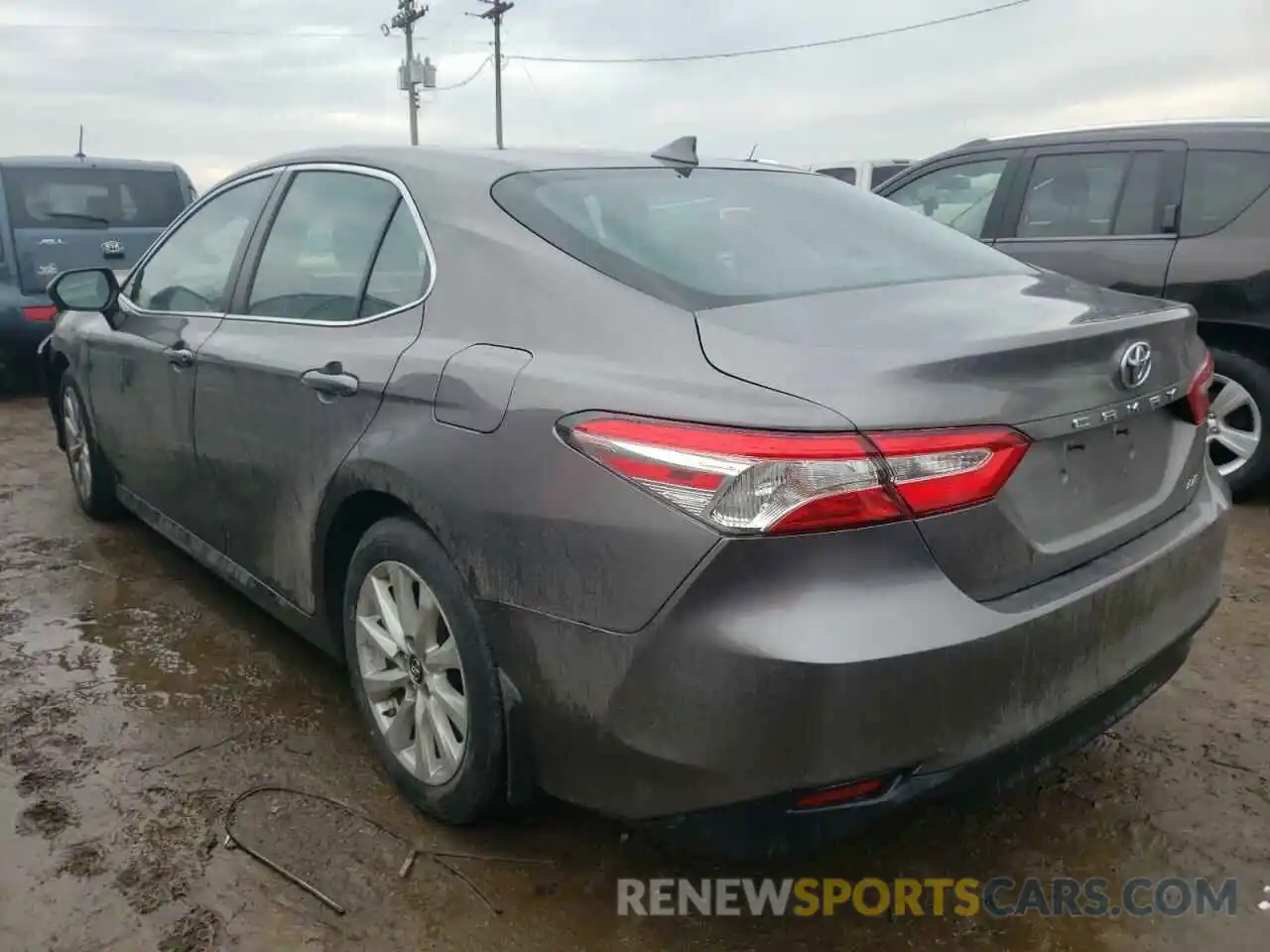 2 Photograph of a damaged car 4T1B11HK3KU710468 TOYOTA CAMRY 2019