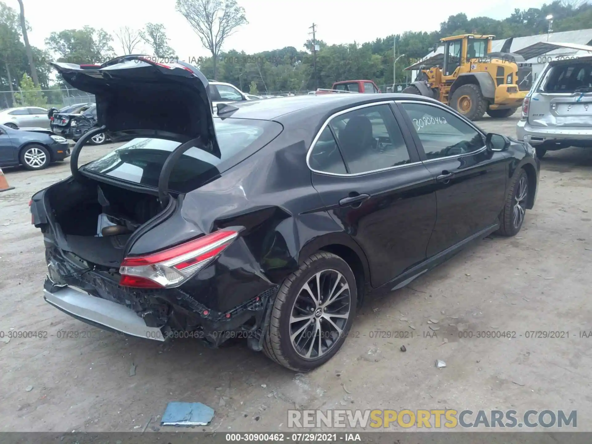 4 Photograph of a damaged car 4T1B11HK3KU720109 TOYOTA CAMRY 2019