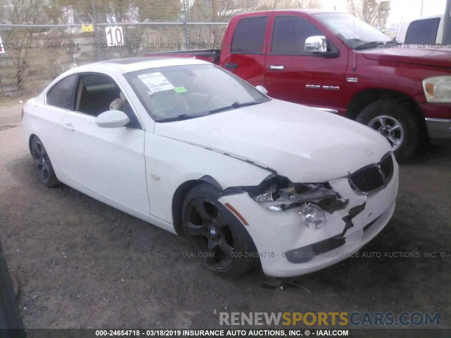 1 Photograph of a damaged car 4T1B11HK3KU720708 TOYOTA CAMRY 2019