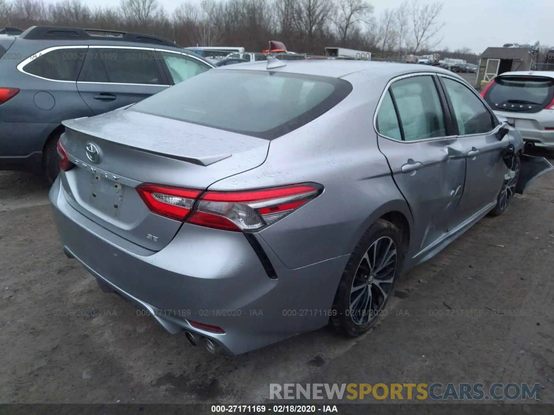 4 Photograph of a damaged car 4T1B11HK3KU722815 TOYOTA CAMRY 2019