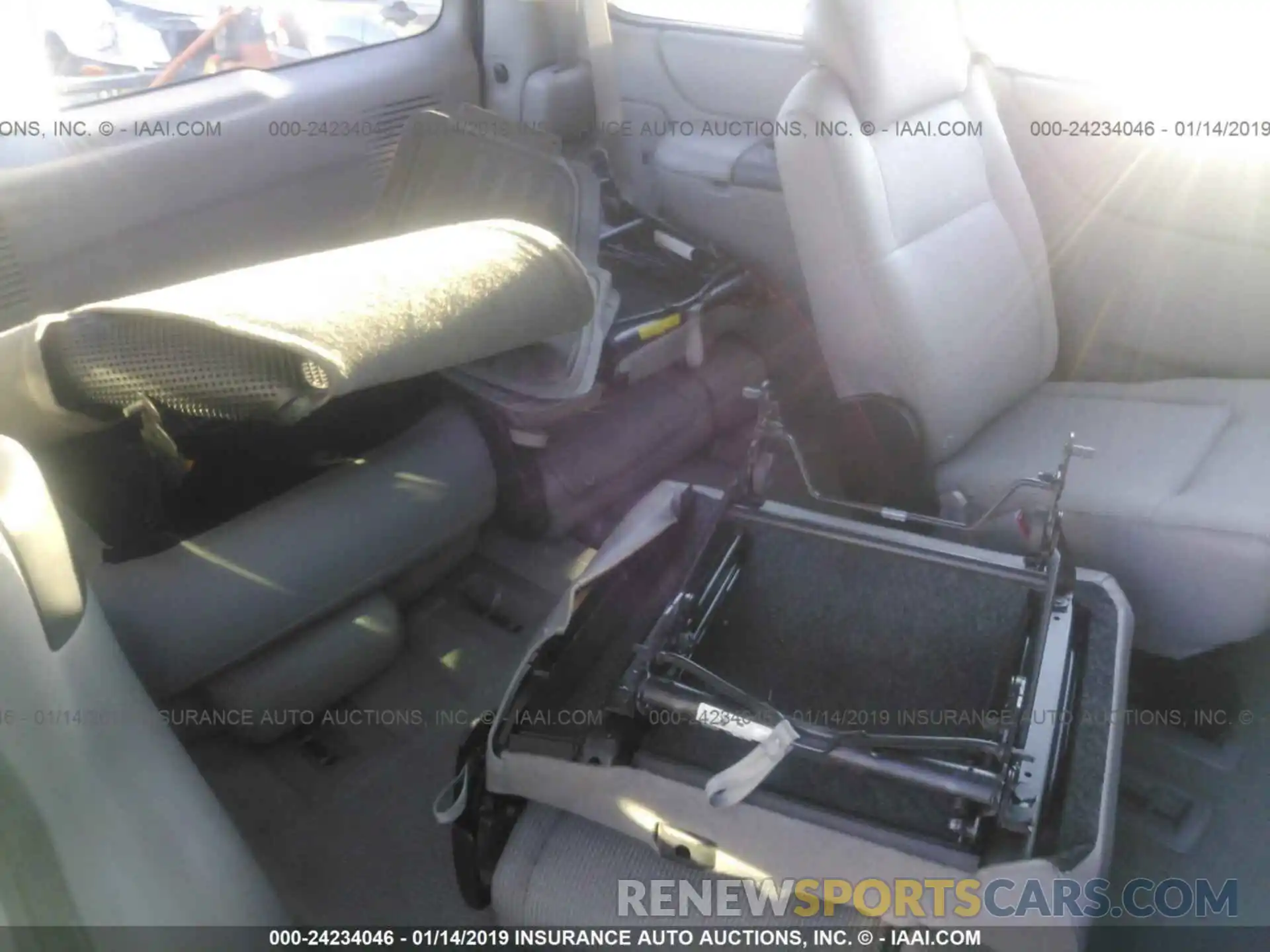 8 Photograph of a damaged car 4T1B11HK3KU725097 TOYOTA CAMRY 2019