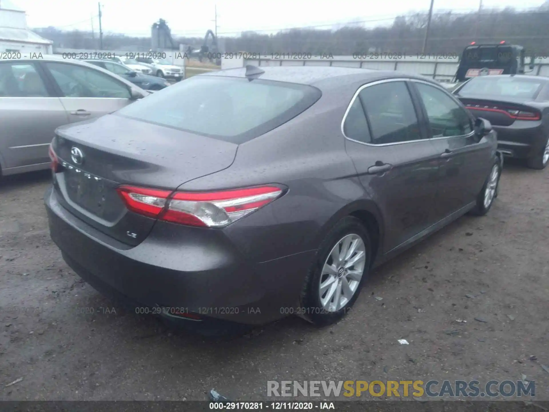 4 Photograph of a damaged car 4T1B11HK3KU725570 TOYOTA CAMRY 2019