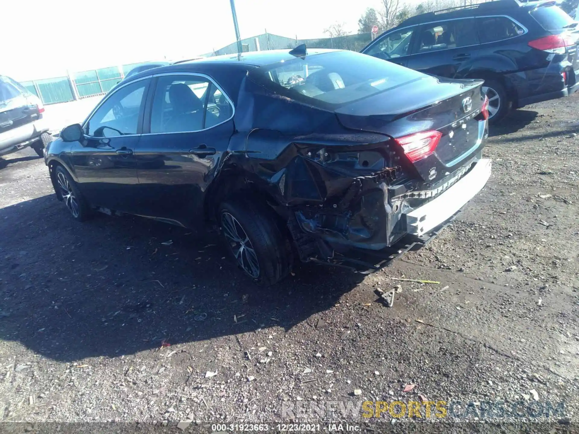 3 Photograph of a damaged car 4T1B11HK3KU728470 TOYOTA CAMRY 2019