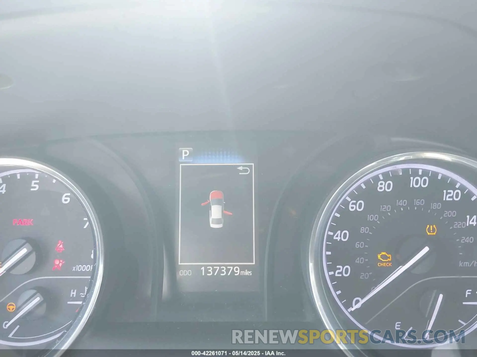 15 Photograph of a damaged car 4T1B11HK3KU729666 TOYOTA CAMRY 2019