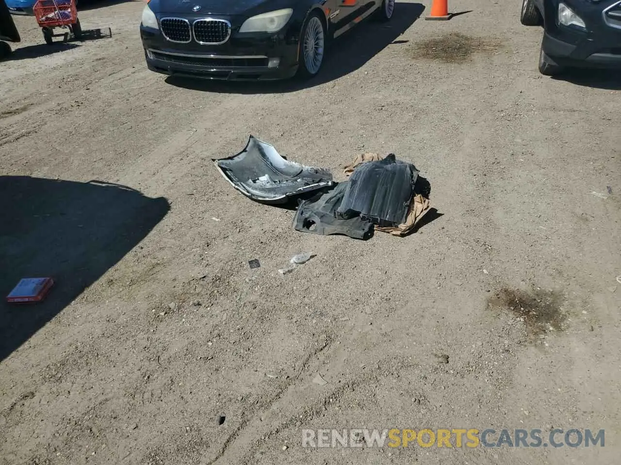 13 Photograph of a damaged car 4T1B11HK3KU730803 TOYOTA CAMRY 2019