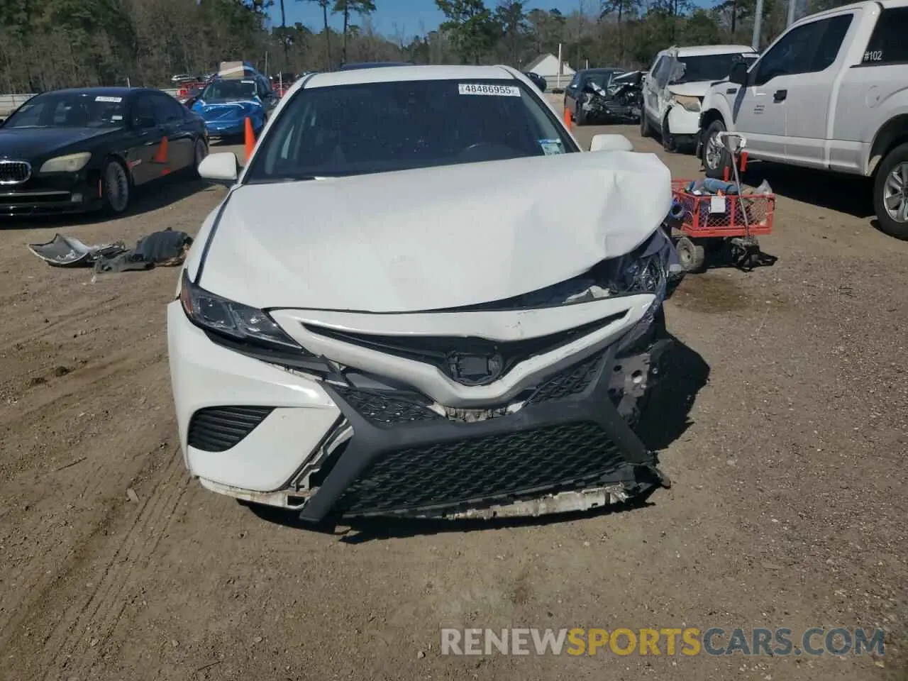 5 Photograph of a damaged car 4T1B11HK3KU730803 TOYOTA CAMRY 2019