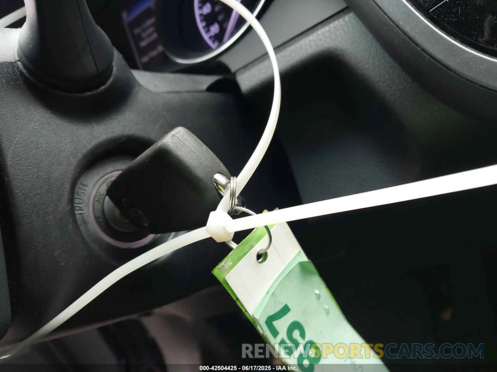 11 Photograph of a damaged car 4T1B11HK3KU730963 TOYOTA CAMRY 2019