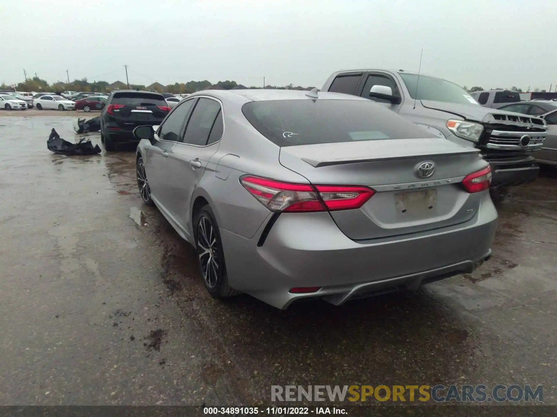 3 Photograph of a damaged car 4T1B11HK3KU732776 TOYOTA CAMRY 2019