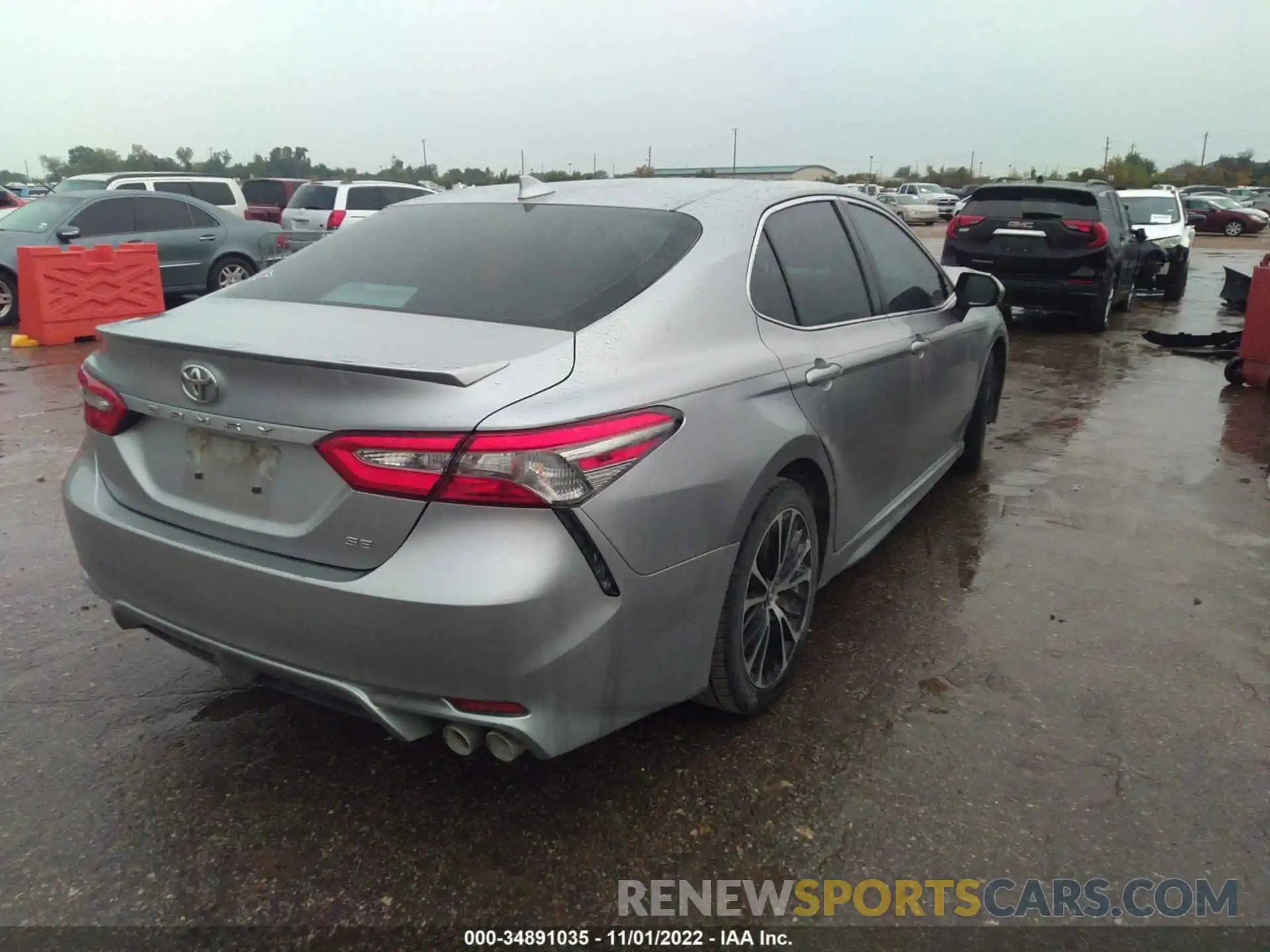 4 Photograph of a damaged car 4T1B11HK3KU732776 TOYOTA CAMRY 2019