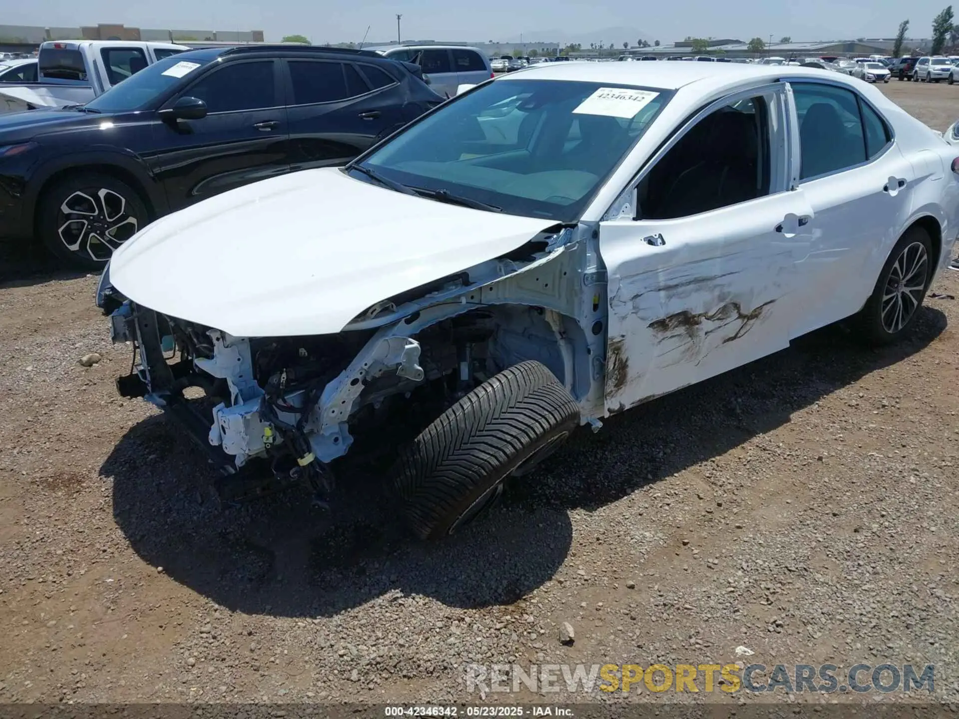 6 Photograph of a damaged car 4T1B11HK3KU736410 TOYOTA CAMRY 2019