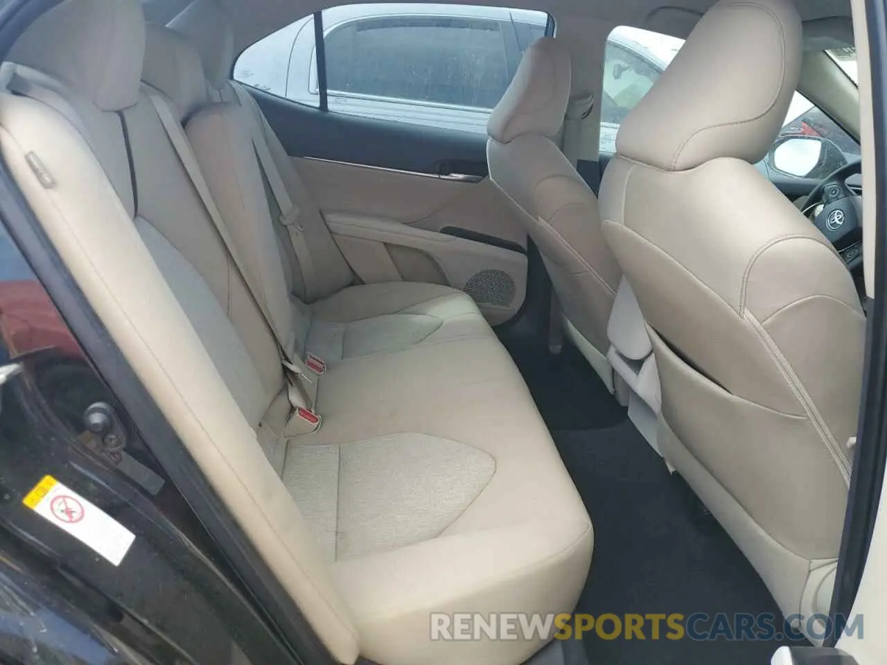 10 Photograph of a damaged car 4T1B11HK3KU736455 TOYOTA CAMRY 2019