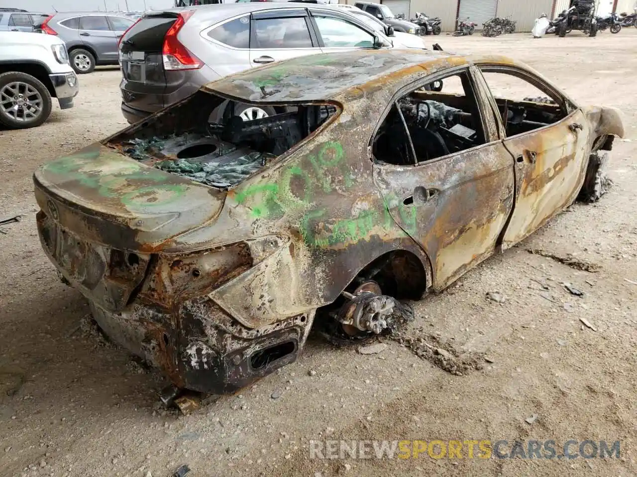 4 Photograph of a damaged car 4T1B11HK3KU736858 TOYOTA CAMRY 2019