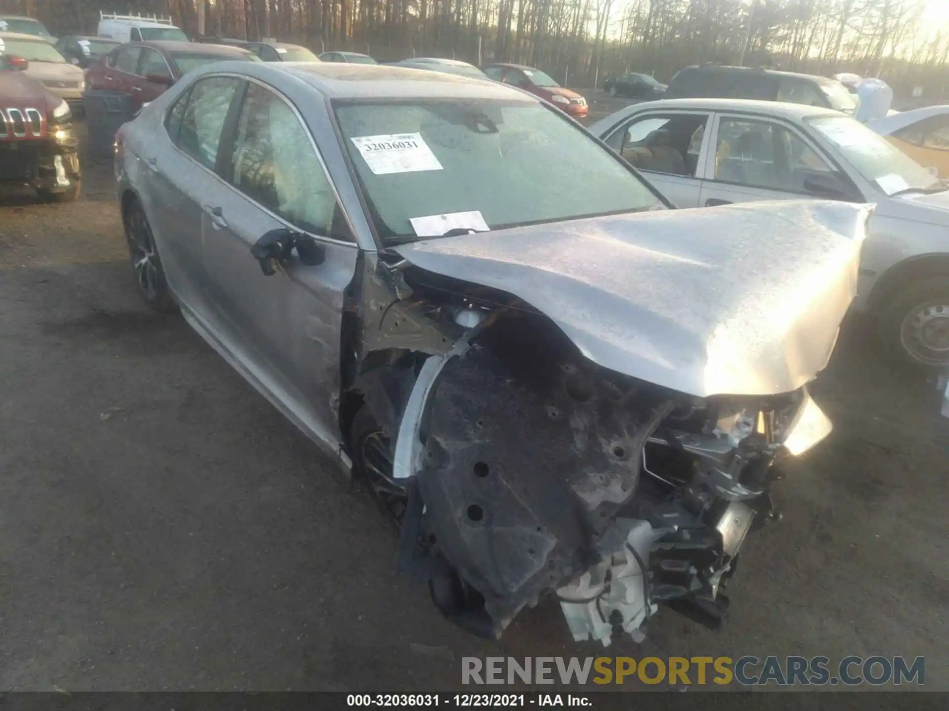 1 Photograph of a damaged car 4T1B11HK3KU737962 TOYOTA CAMRY 2019