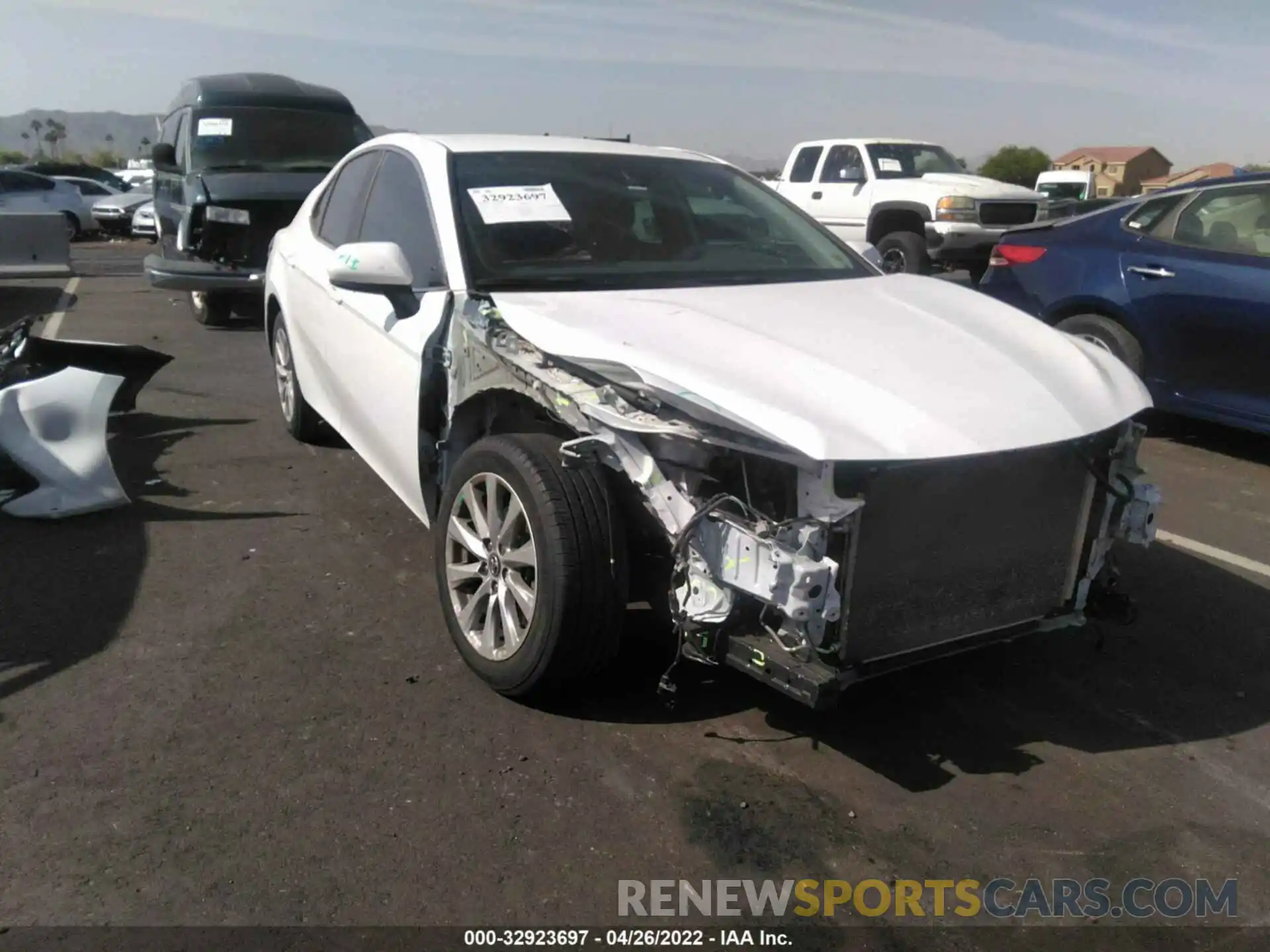 6 Photograph of a damaged car 4T1B11HK3KU738593 TOYOTA CAMRY 2019