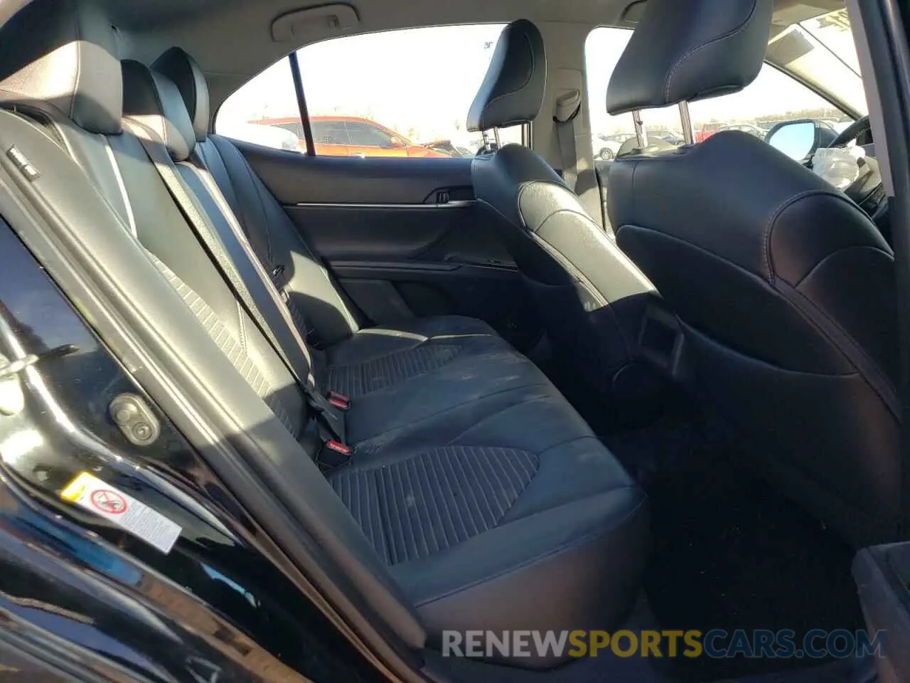 6 Photograph of a damaged car 4T1B11HK3KU742417 TOYOTA CAMRY 2019