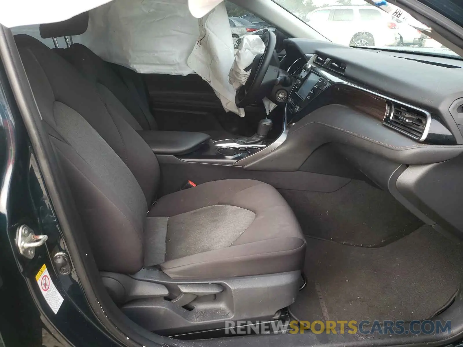 5 Photograph of a damaged car 4T1B11HK3KU746080 TOYOTA CAMRY 2019