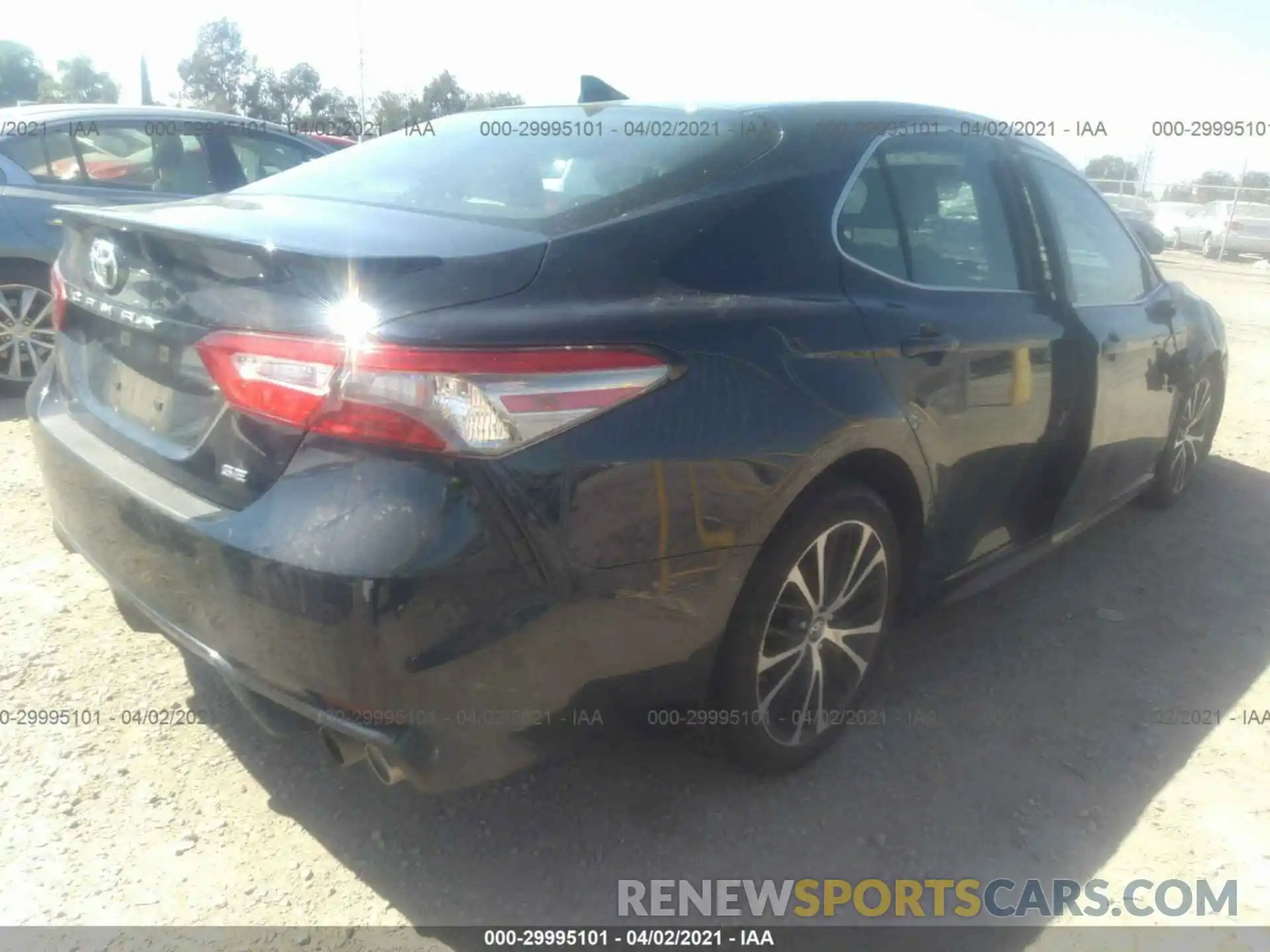 4 Photograph of a damaged car 4T1B11HK3KU748184 TOYOTA CAMRY 2019