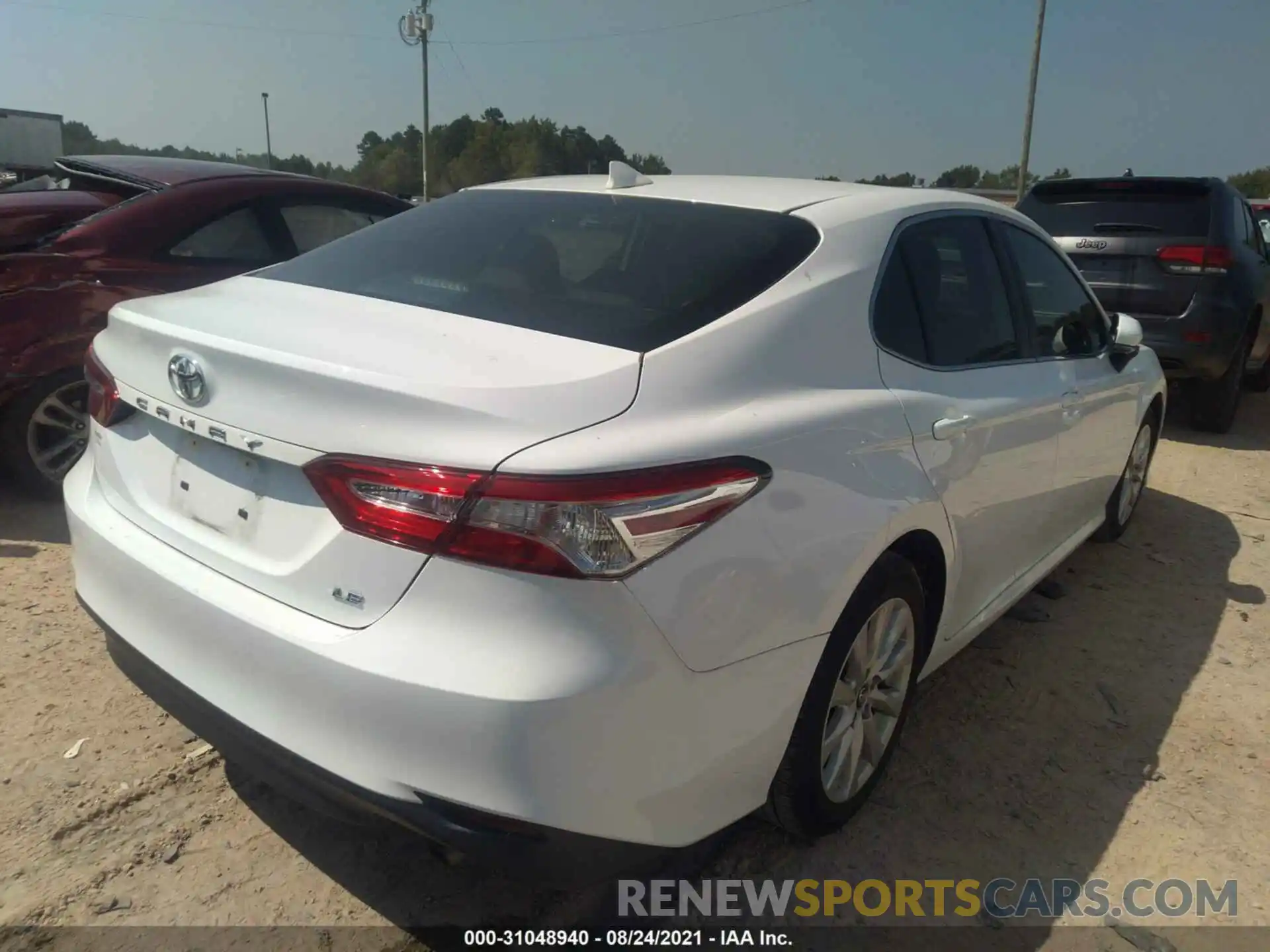 4 Photograph of a damaged car 4T1B11HK3KU751490 TOYOTA CAMRY 2019