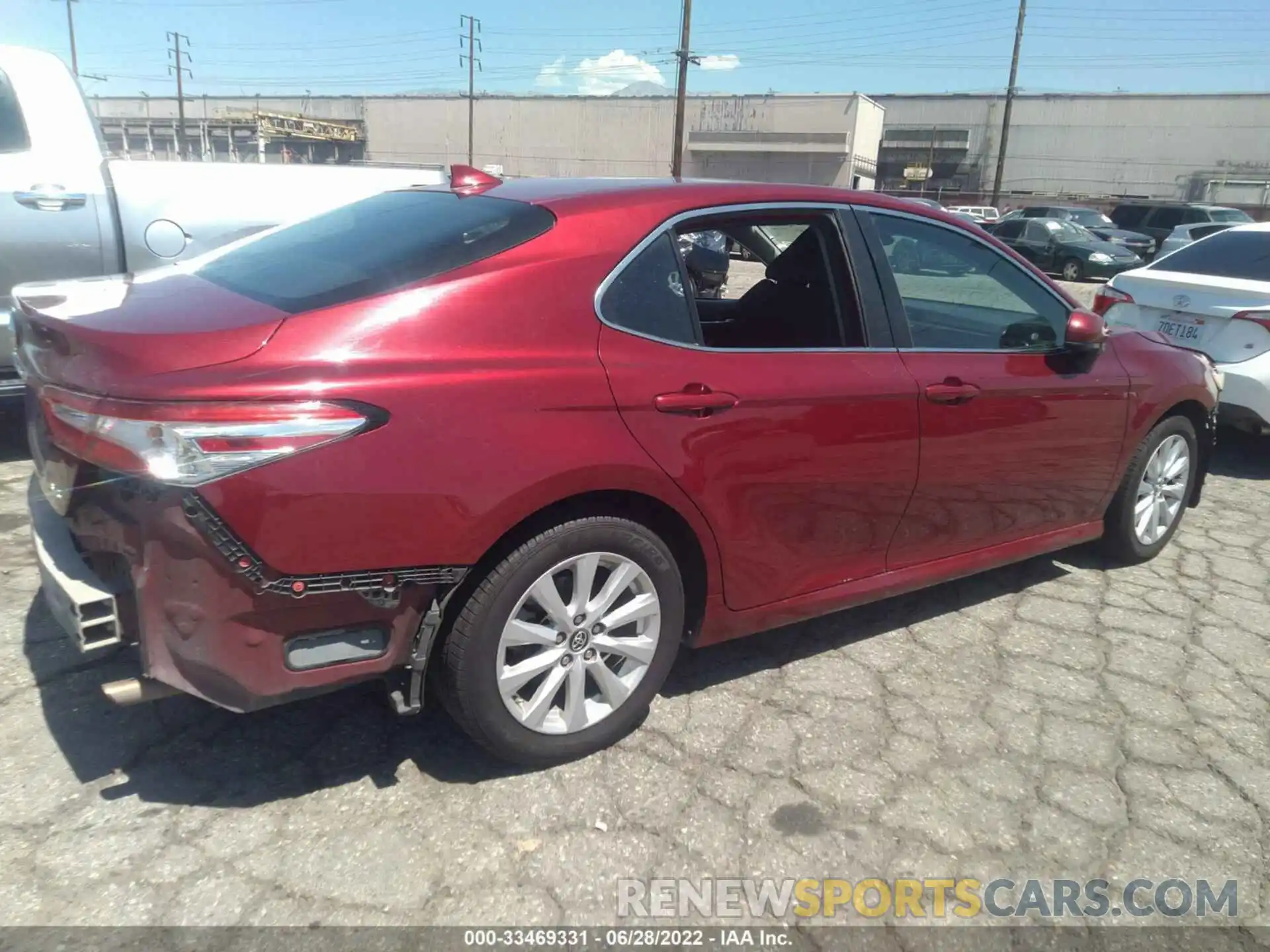 4 Photograph of a damaged car 4T1B11HK3KU753868 TOYOTA CAMRY 2019