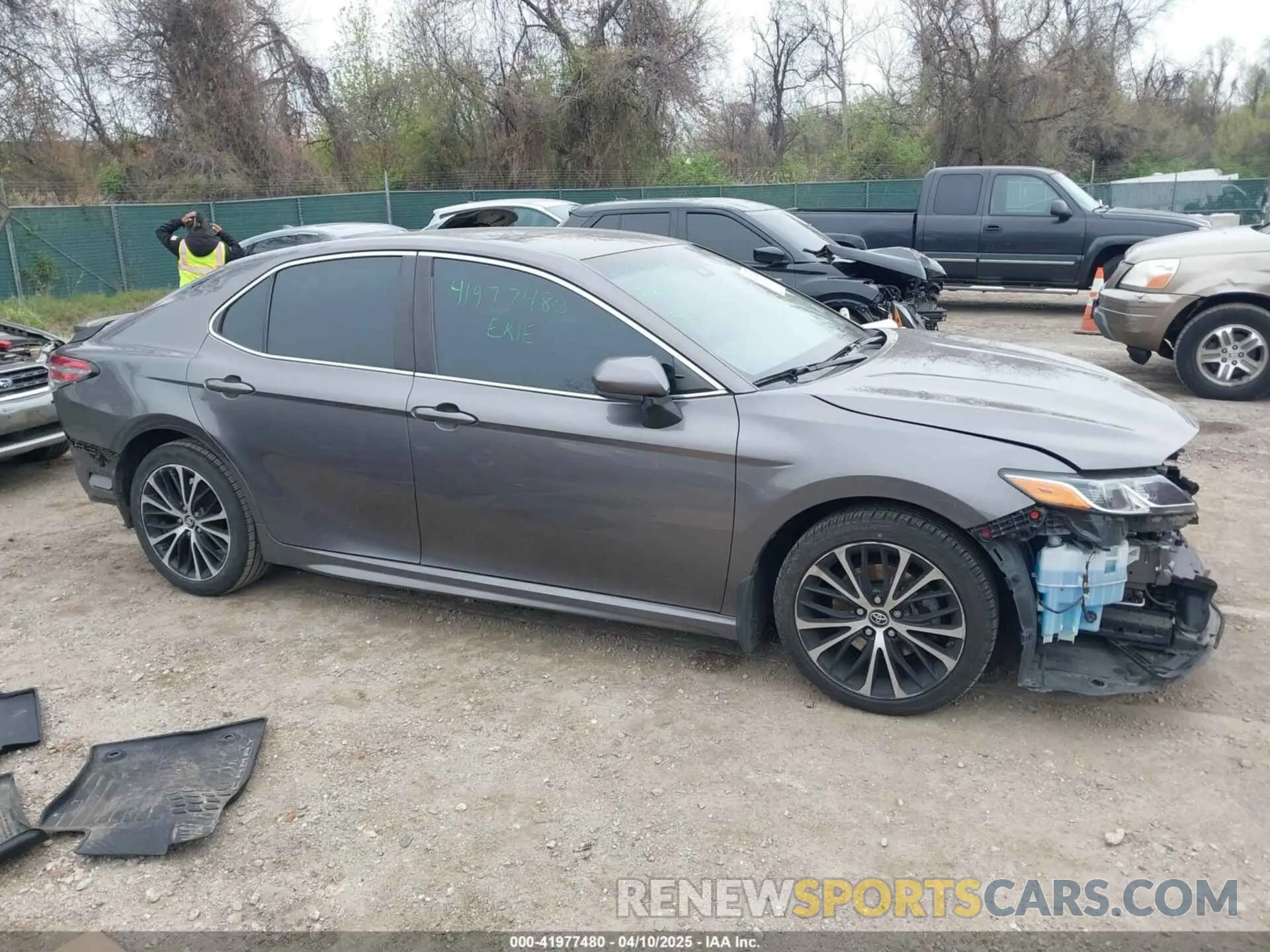 14 Photograph of a damaged car 4T1B11HK3KU755068 TOYOTA CAMRY 2019