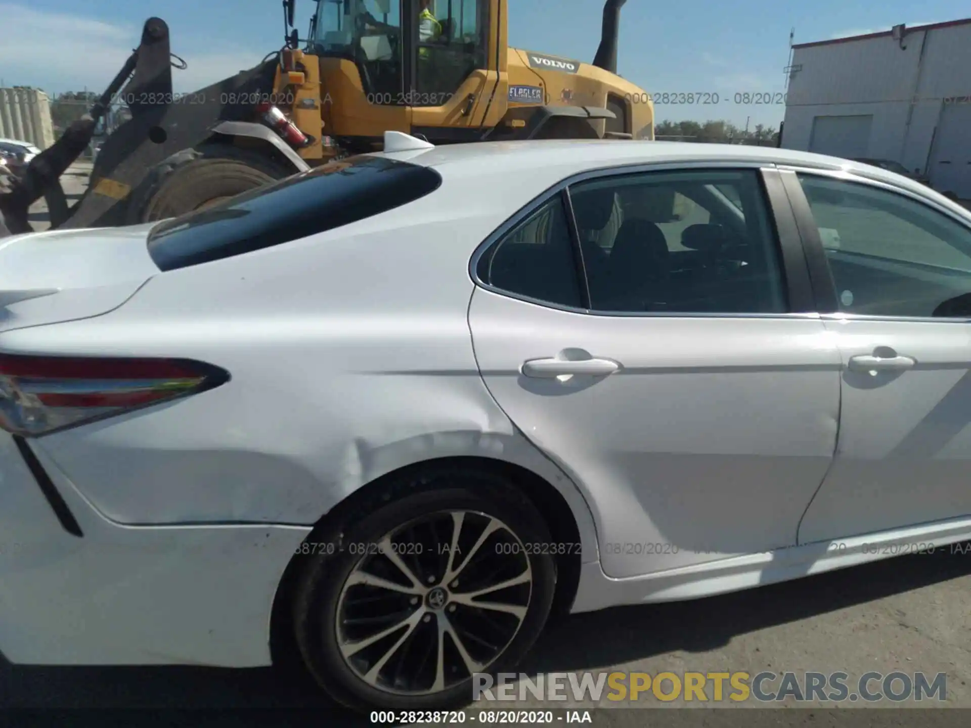 6 Photograph of a damaged car 4T1B11HK3KU757225 TOYOTA CAMRY 2019