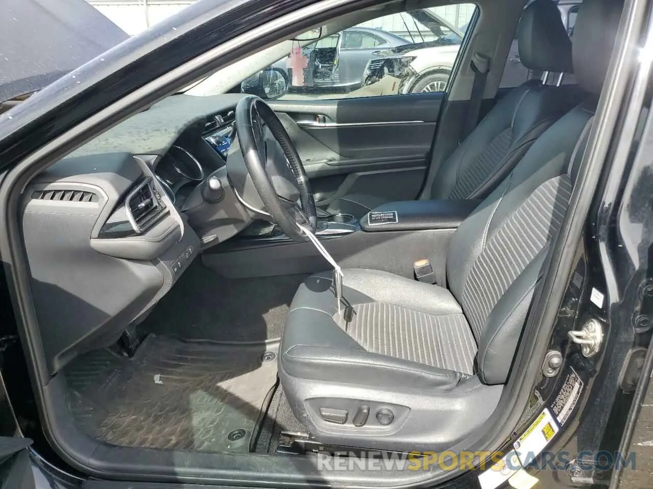 7 Photograph of a damaged car 4T1B11HK3KU759590 TOYOTA CAMRY 2019