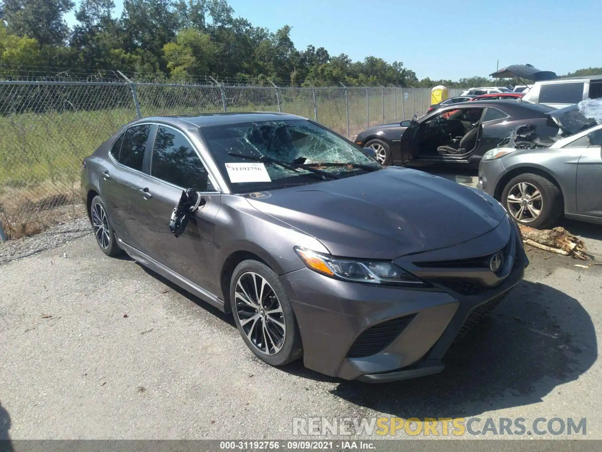 1 Photograph of a damaged car 4T1B11HK3KU760867 TOYOTA CAMRY 2019