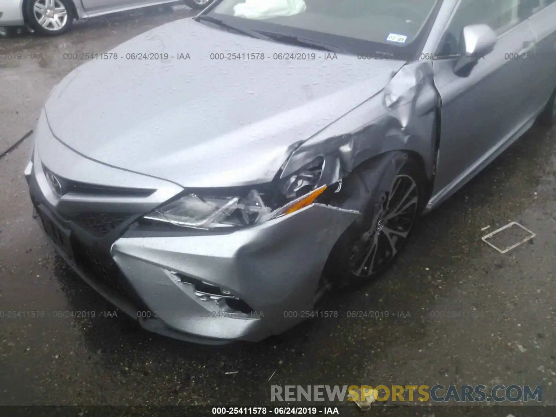 6 Photograph of a damaged car 4T1B11HK3KU764062 TOYOTA CAMRY 2019