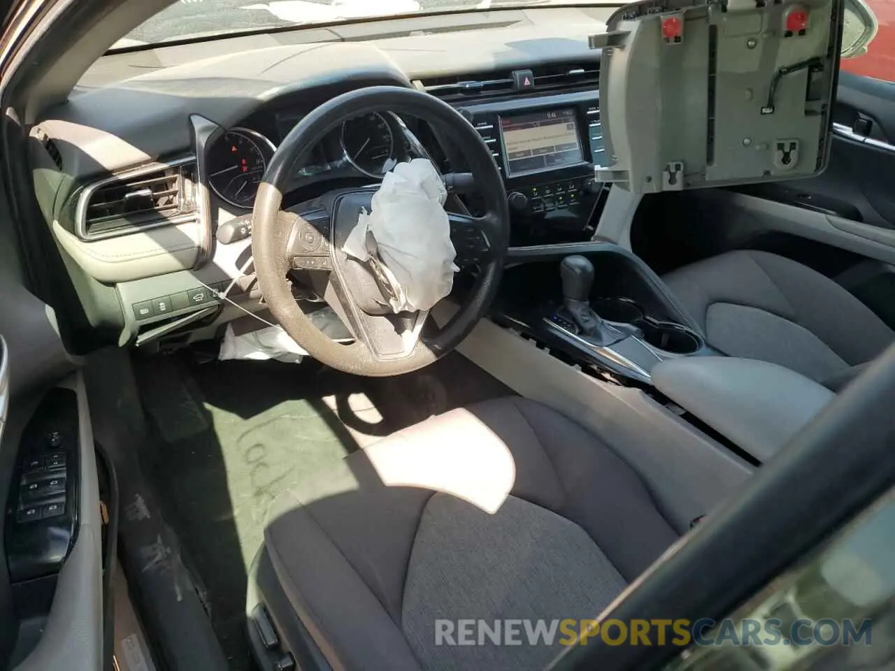 8 Photograph of a damaged car 4T1B11HK3KU774056 TOYOTA CAMRY 2019