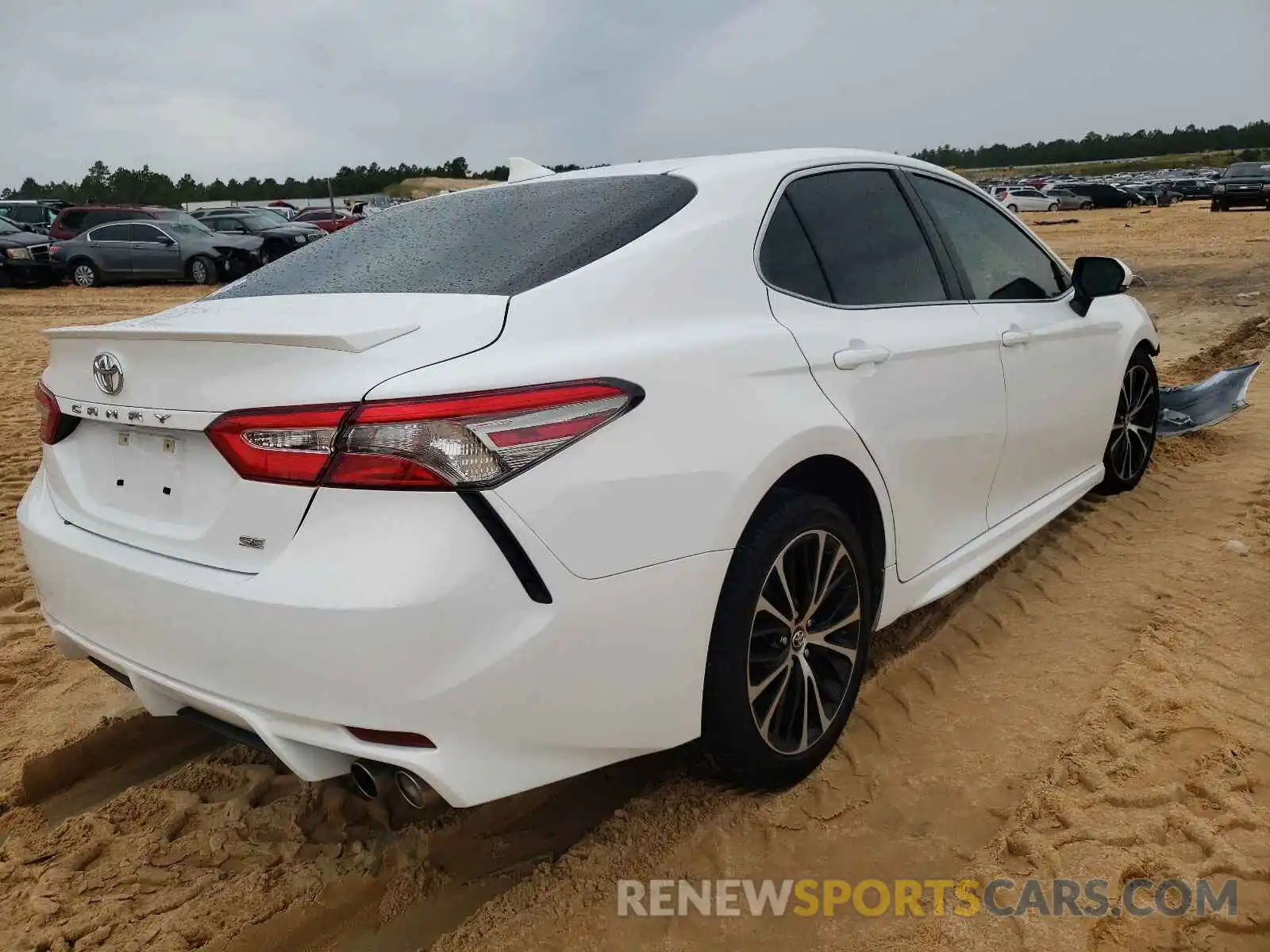 4 Photograph of a damaged car 4T1B11HK3KU776650 TOYOTA CAMRY 2019