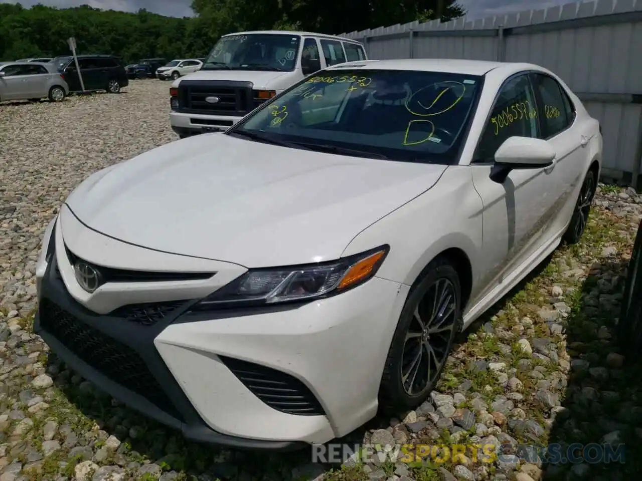 2 Photograph of a damaged car 4T1B11HK3KU779922 TOYOTA CAMRY 2019