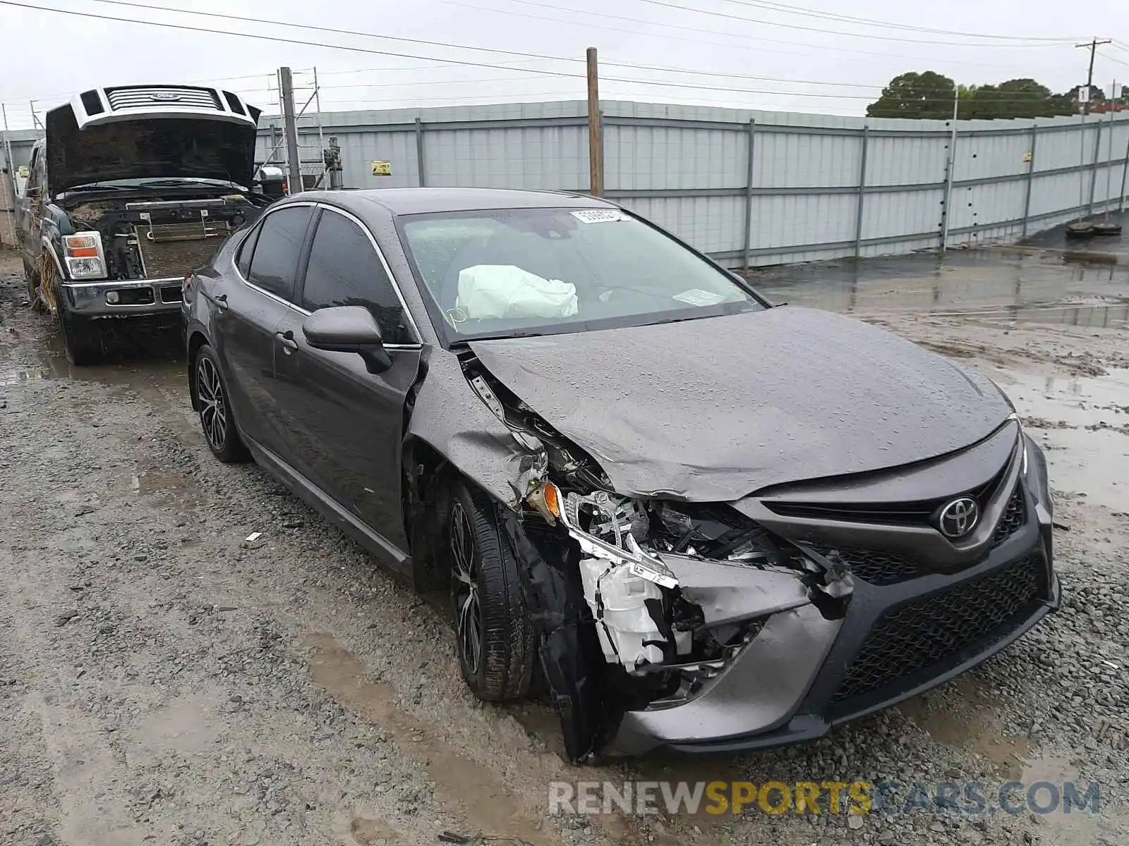 1 Photograph of a damaged car 4T1B11HK3KU781962 TOYOTA CAMRY 2019